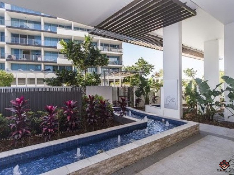 43 Harbour Town Drive, Biggera Waters QLD 4216