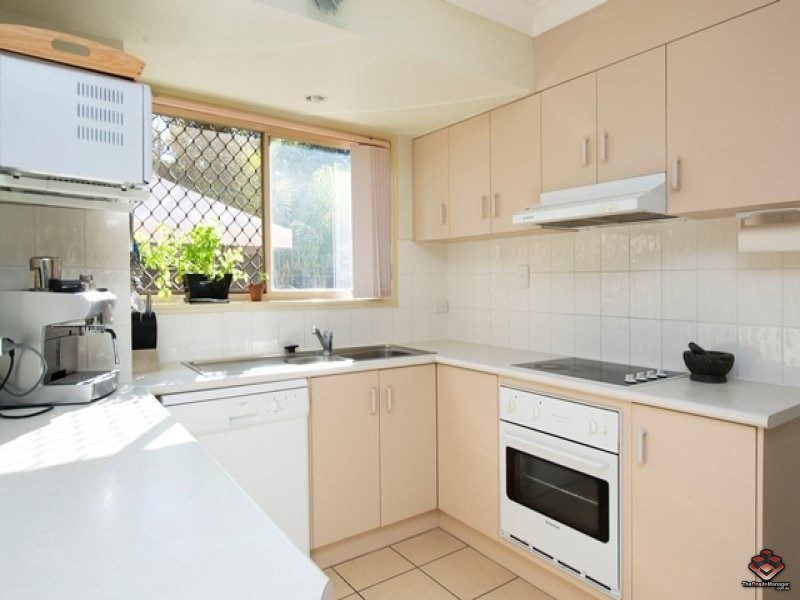 121 Golden Avenue, Calamvale QLD 4116