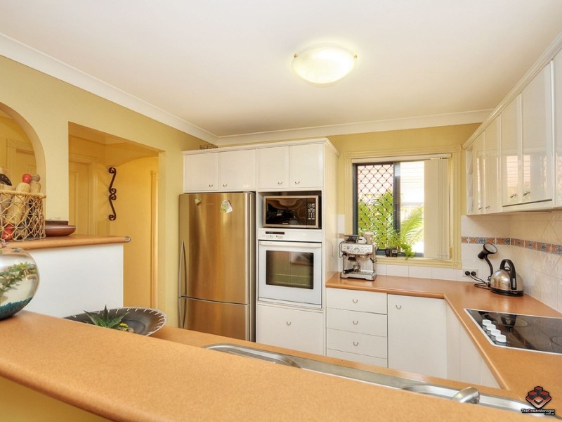 206 Cheltenham Drive, Robina QLD 4226