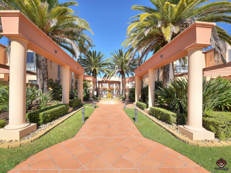 206 Cheltenham Drive, Robina QLD 4226