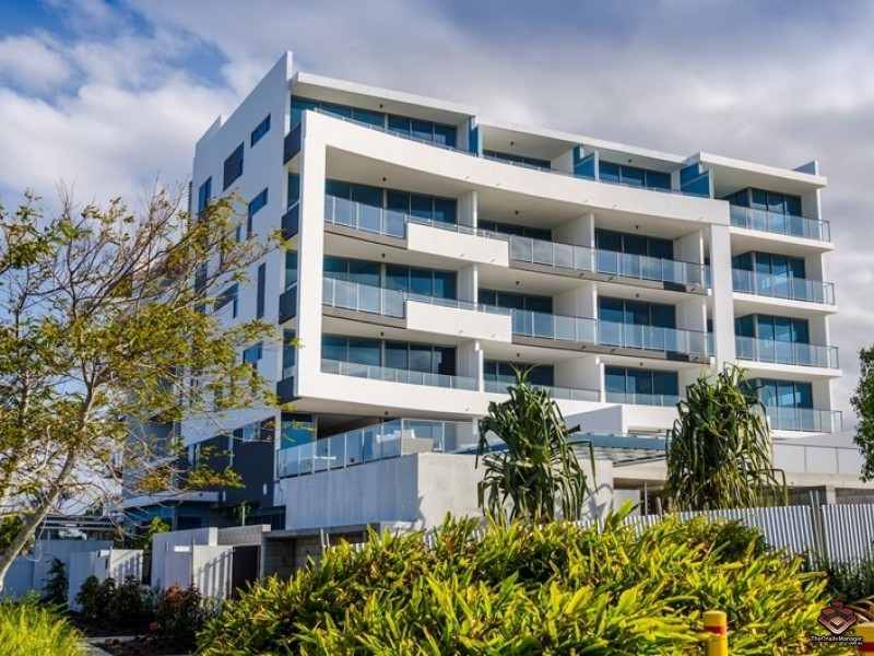 2 East Quay Drive, Biggera Waters QLD 4216