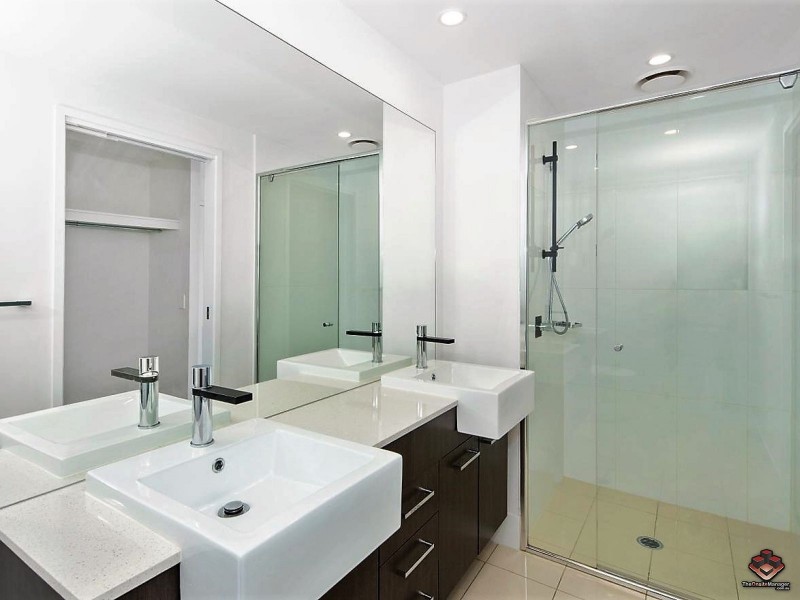 31 East Quay Drive, Biggera Waters QLD 4216