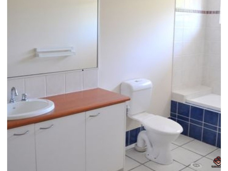 Seventeen Mile Rocks QLD 4073