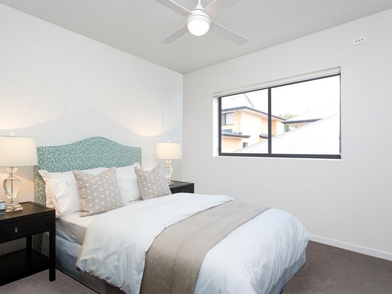 2/3 Osborne Road, Mitchelton QLD 4053