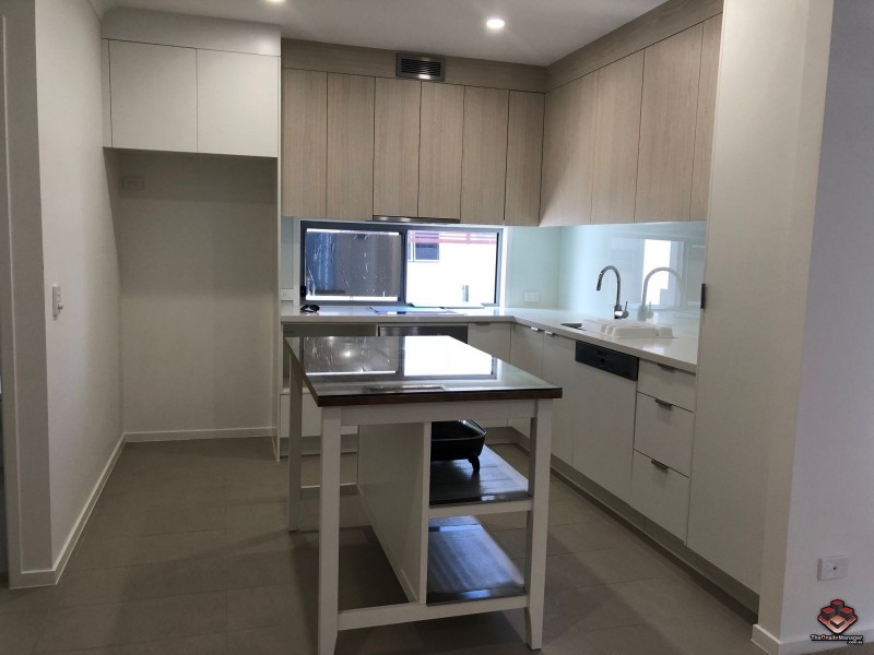 3028 The Boulevard, Carrara QLD 4211