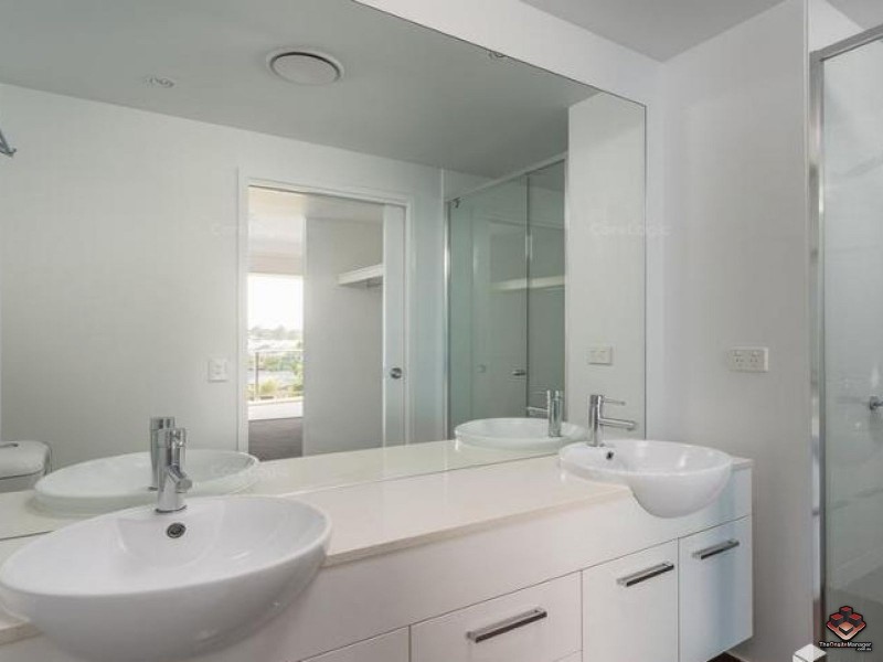 3 Compass Drive, Biggera Waters QLD 4216