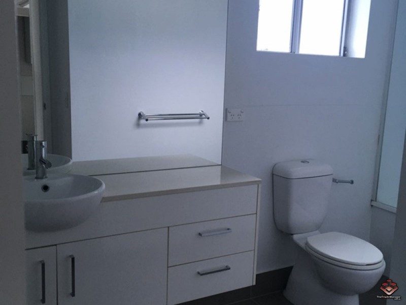 3 Compass Drive, Biggera Waters QLD 4216