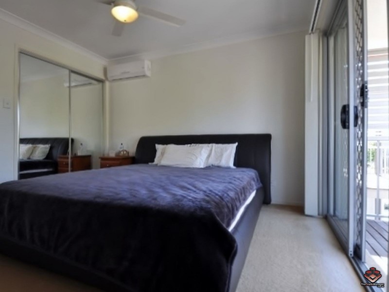 130 Jutland Street, Oxley QLD 4075