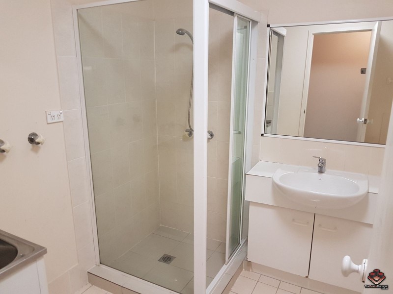70/128 Benowa Road, Southport QLD 4215