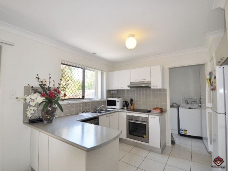 130 Jutland Street, Oxley QLD 4075