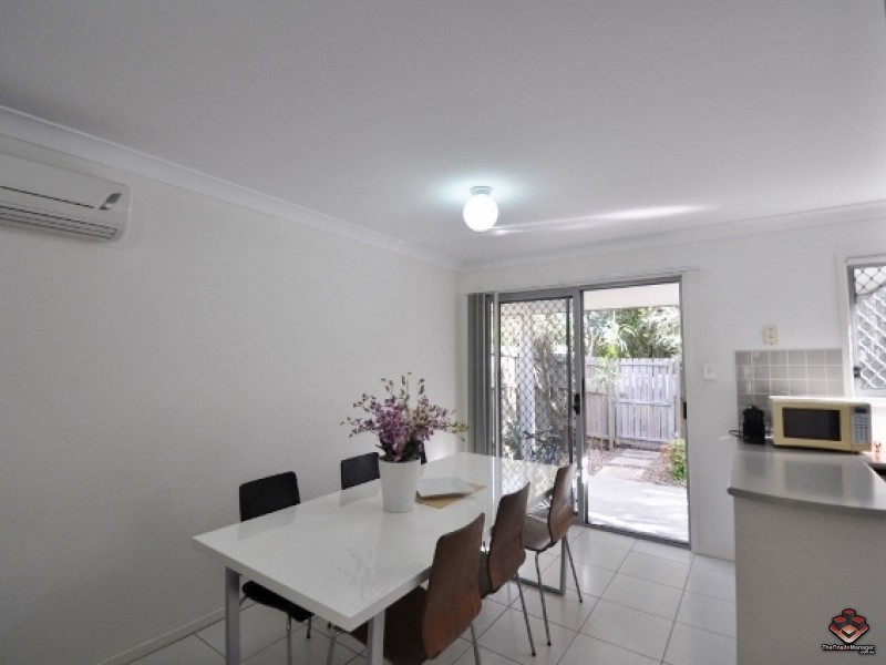 130 Jutland Street, Oxley QLD 4075