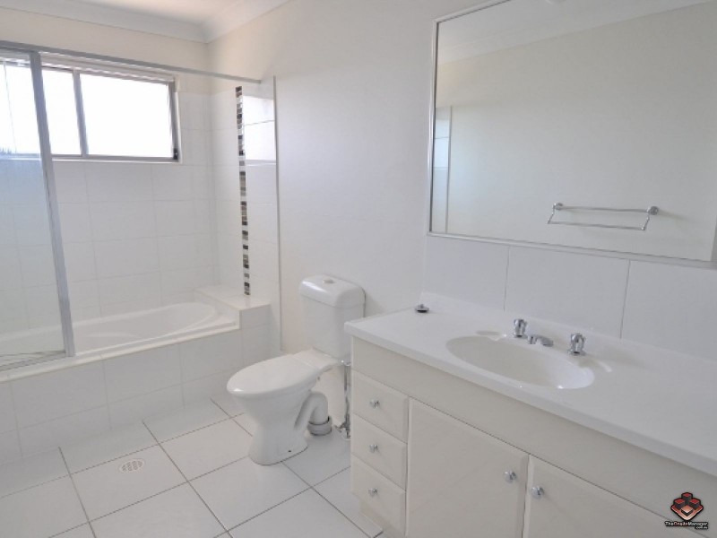 130 Jutland Street, Oxley QLD 4075