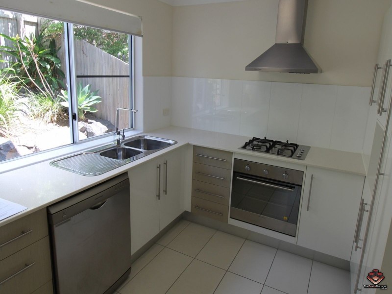 65 Manooka Drive, Cannonvale QLD 4802