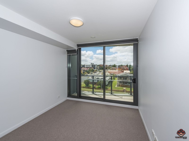 30406/300 Old Cleveland Road, Coorparoo QLD 4151
