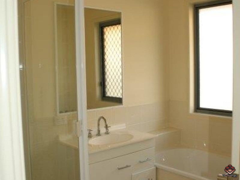 Point Vernon QLD 4655