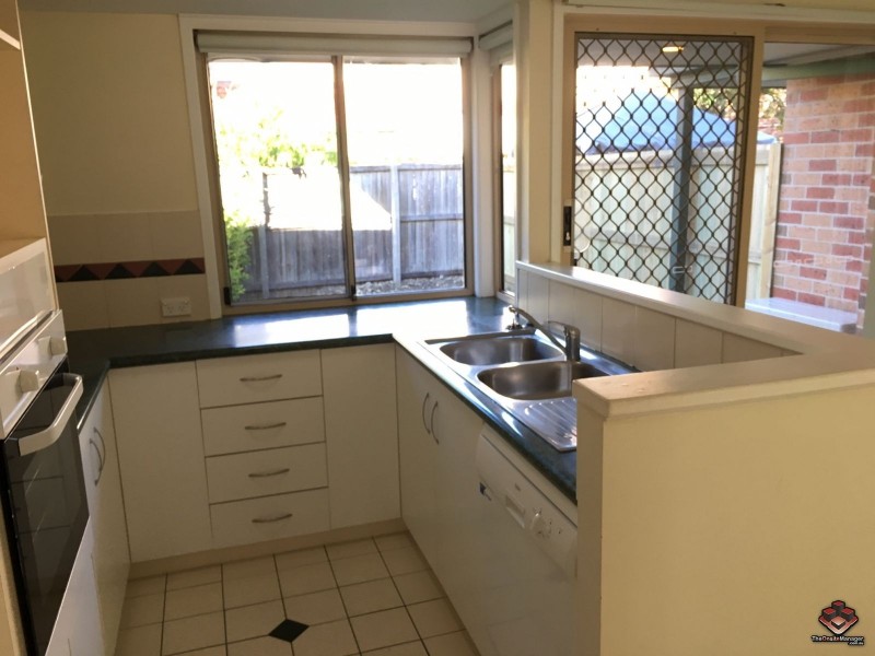 75 Brown Street, Labrador QLD 4215