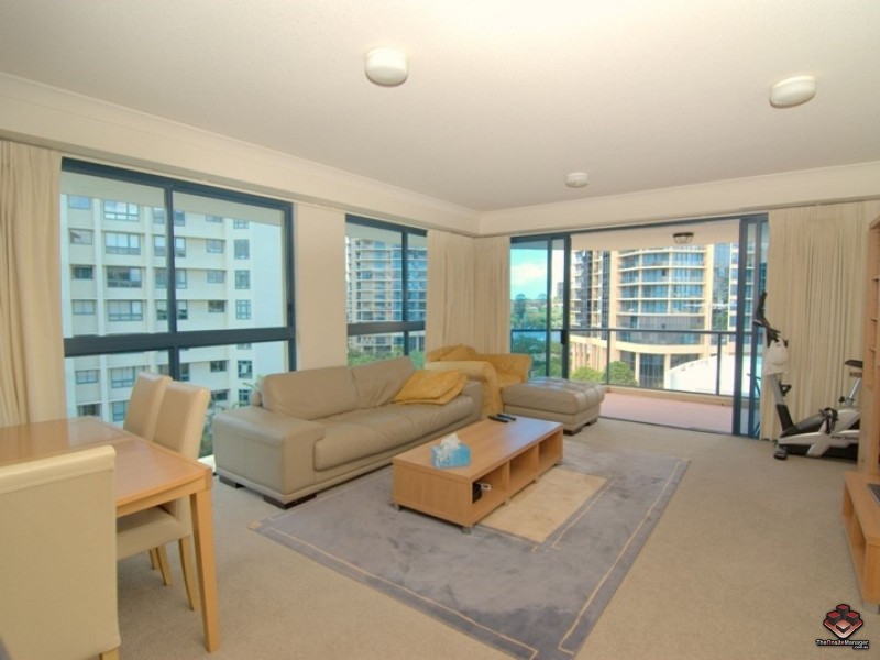 45 Deakin Street, Kangaroo Point QLD 4169