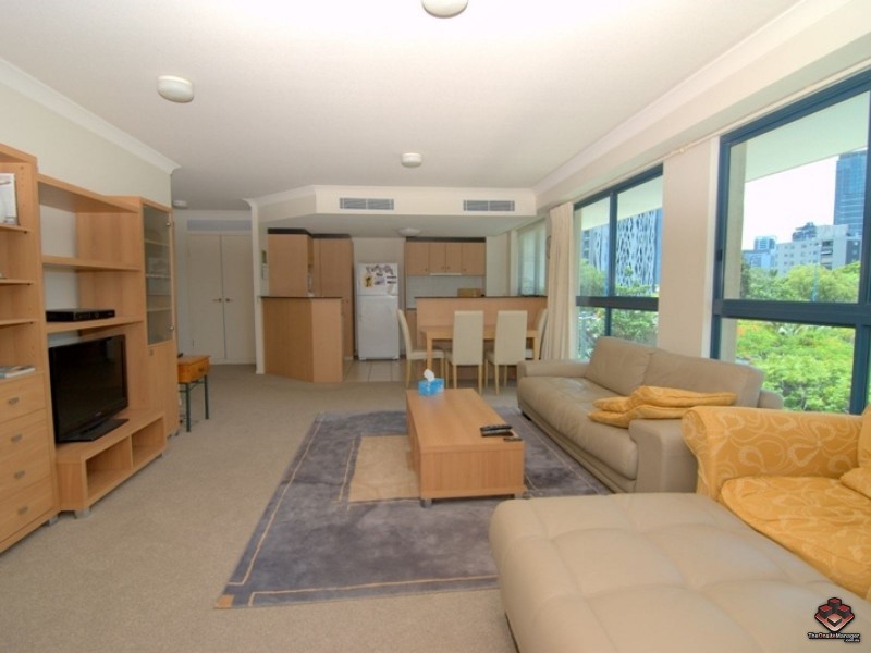 45 Deakin Street, Kangaroo Point QLD 4169