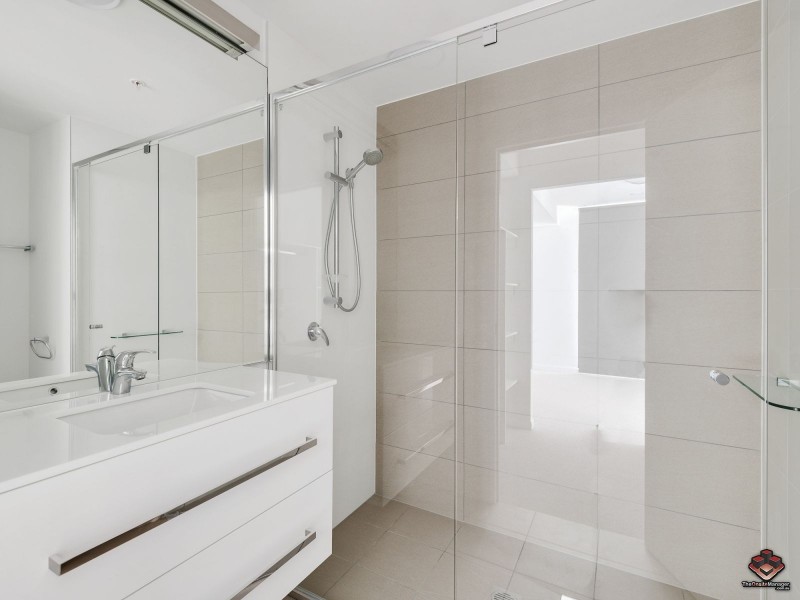 31101/300 Old Cleveland Road, Coorparoo QLD 4151