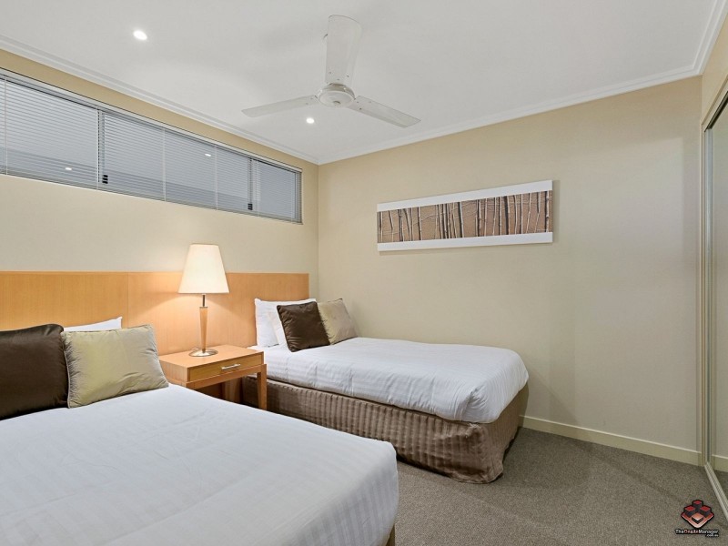 215/569 Charlton Esplanade, Urangan QLD 4655