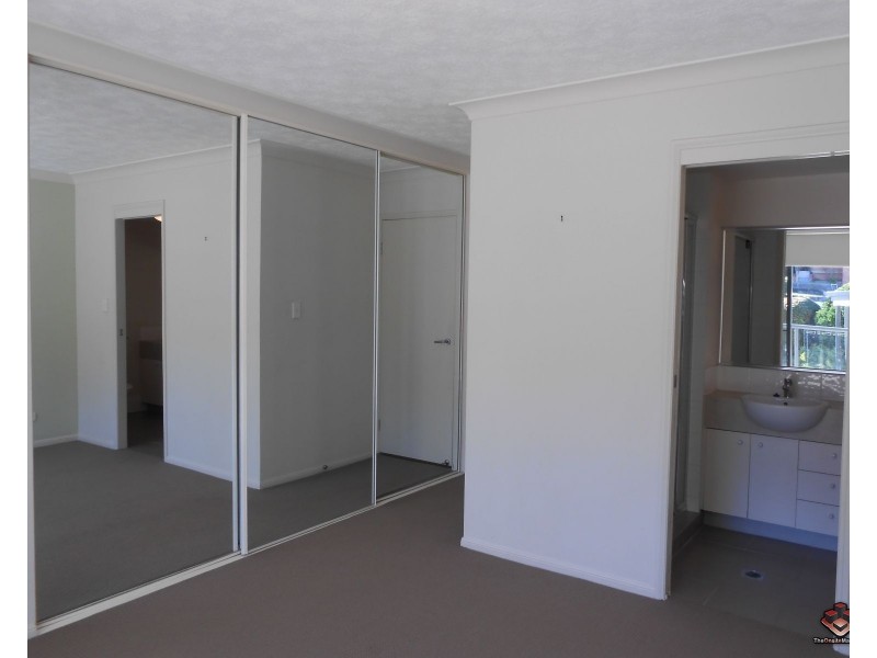 1/66 McLean Street, Coolangatta QLD 4225