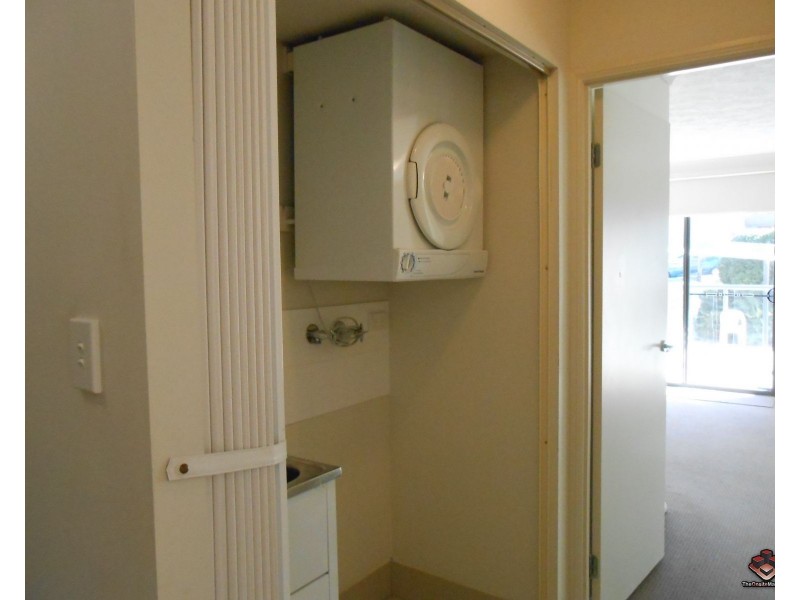 1/66 McLean Street, Coolangatta QLD 4225