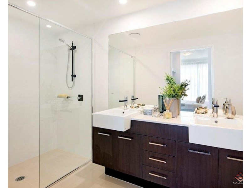 25-31 East Quay Drive, Biggera Waters QLD 4216