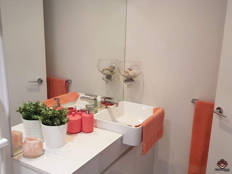 11 Compass Drive, Biggera Waters QLD 4216