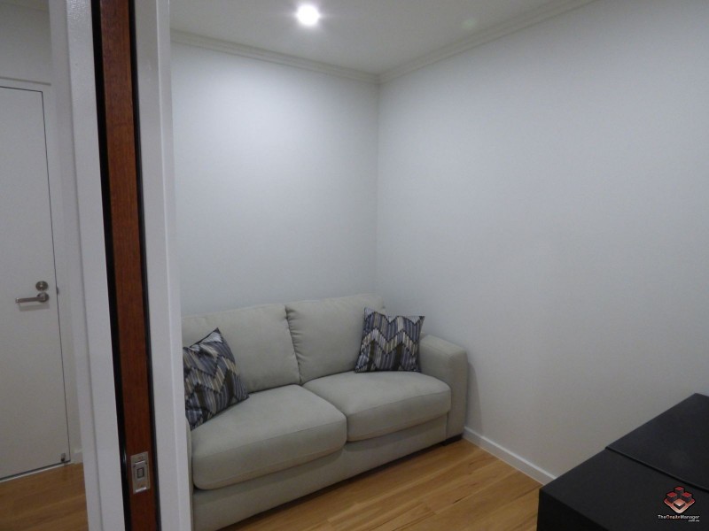 2 Laurence Street, St Lucia QLD 4067