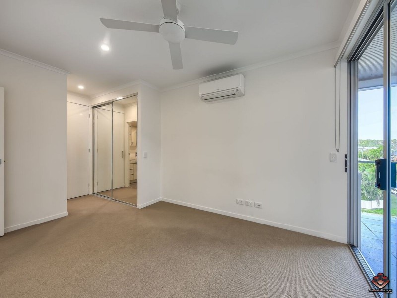 986 Wynnum Road, Cannon Hill QLD 4170