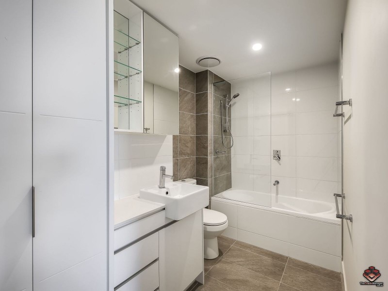 986 Wynnum Road, Cannon Hill QLD 4170