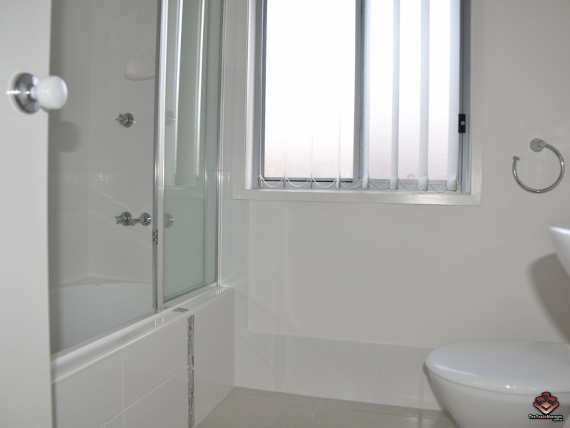 Pacific Pines QLD 4211