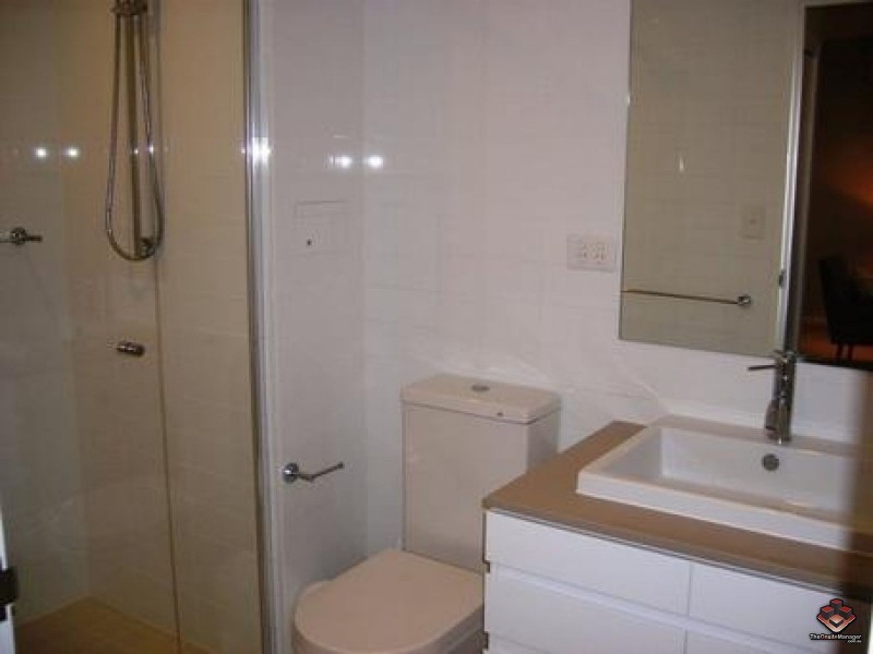 37C Harbour Road, Hamilton QLD 4007