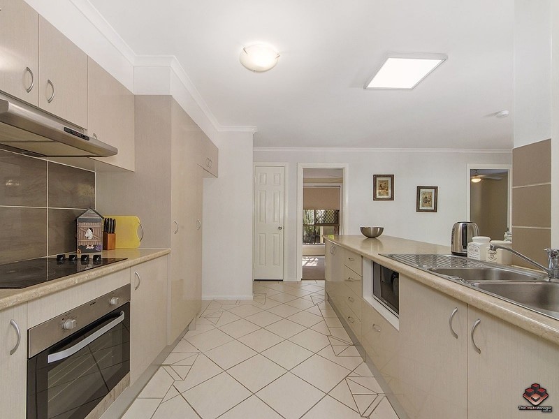 7 Studio Drive, Oxenford QLD 4210