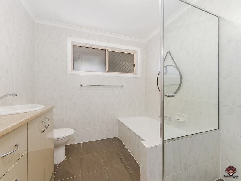 7 Studio Drive, Oxenford QLD 4210