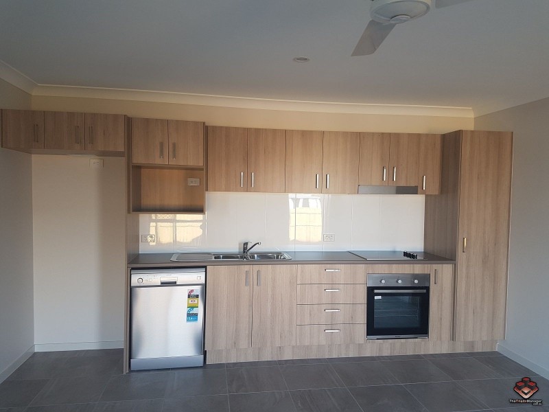 2/9 Eli Court, Kawungan QLD 4655