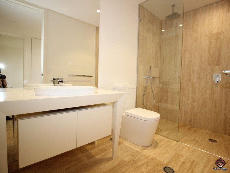 1 Marina Drive, Benowa QLD 4217