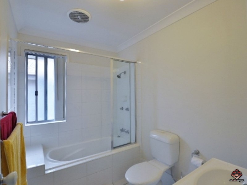 130 Jutland Street, Oxley QLD 4075