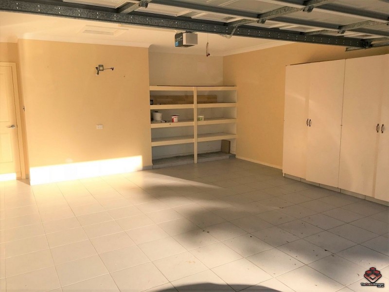 555 Oyster Cove Promenade, Helensvale QLD 4212