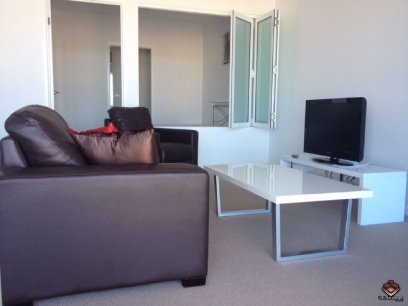 2 East Quay Drive, Biggera Waters QLD 4216