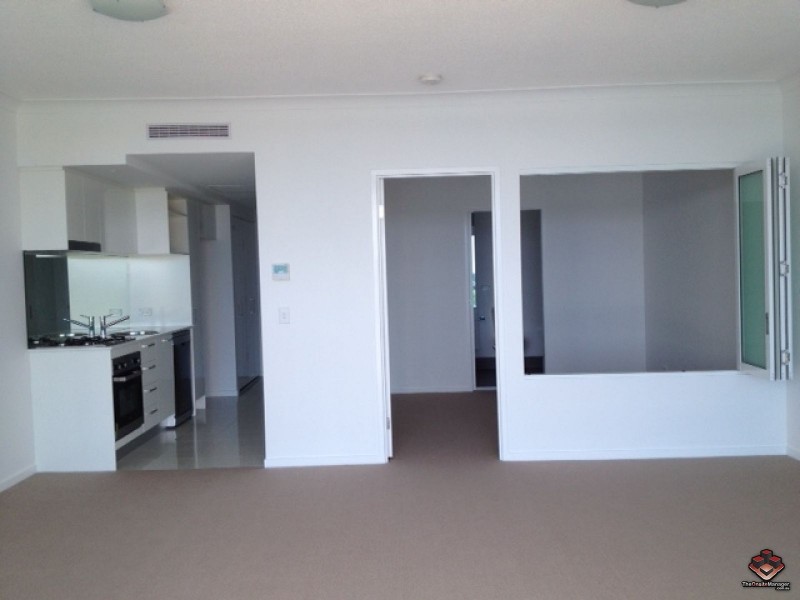 2 East Quay Drive, Biggera Waters QLD 4216