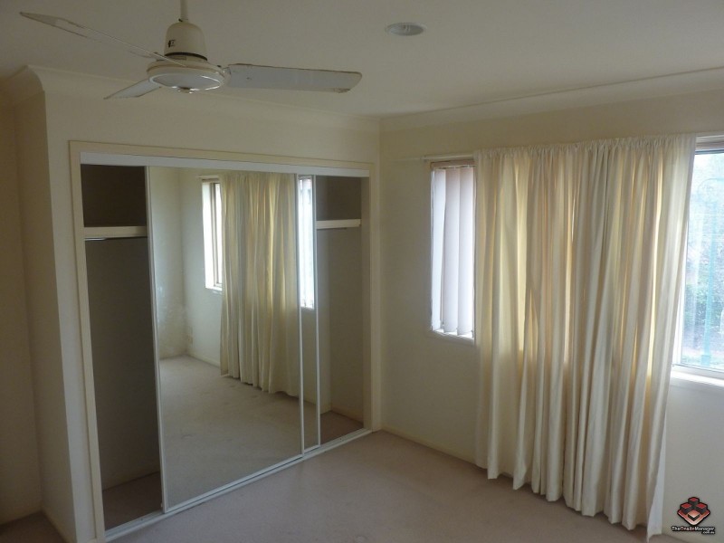 75 Brown Street, Labrador QLD 4215