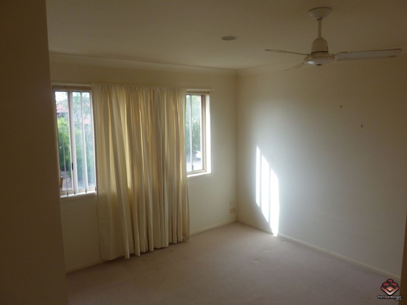 75 Brown Street, Labrador QLD 4215