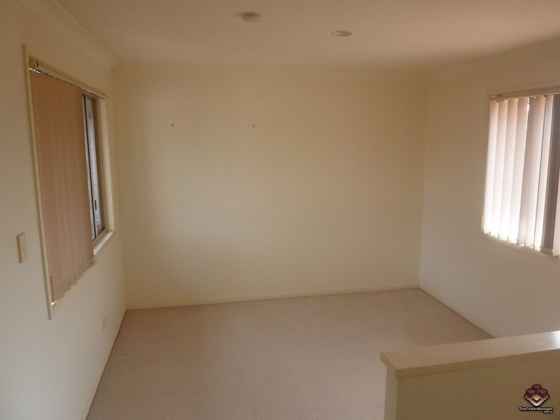 75 Brown Street, Labrador QLD 4215