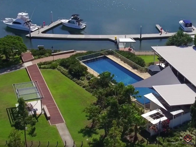 4 Stillwater Court, Hope Island QLD 4212