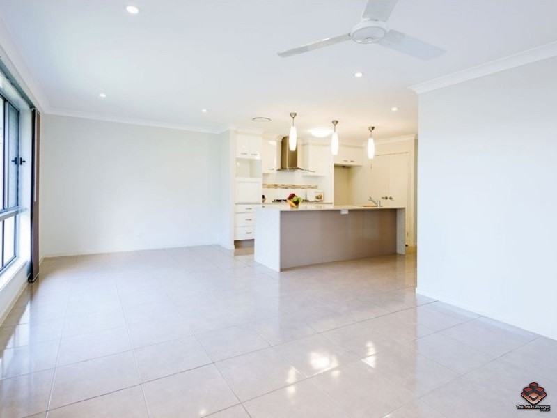 4 Stillwater Court, Hope Island QLD 4212