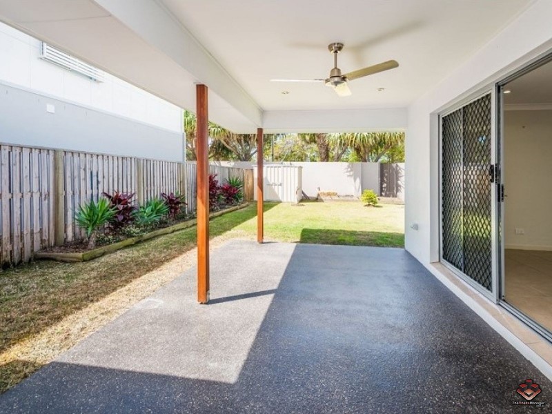 4 Stillwater Court, Hope Island QLD 4212