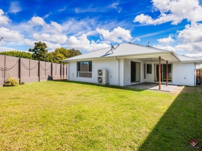 4 Stillwater Court, Hope Island QLD 4212