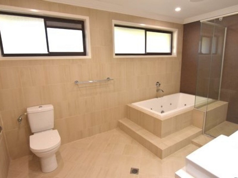 15 Mackay Close, Sorrento QLD 4217