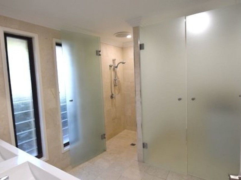 15 Mackay Close, Sorrento QLD 4217